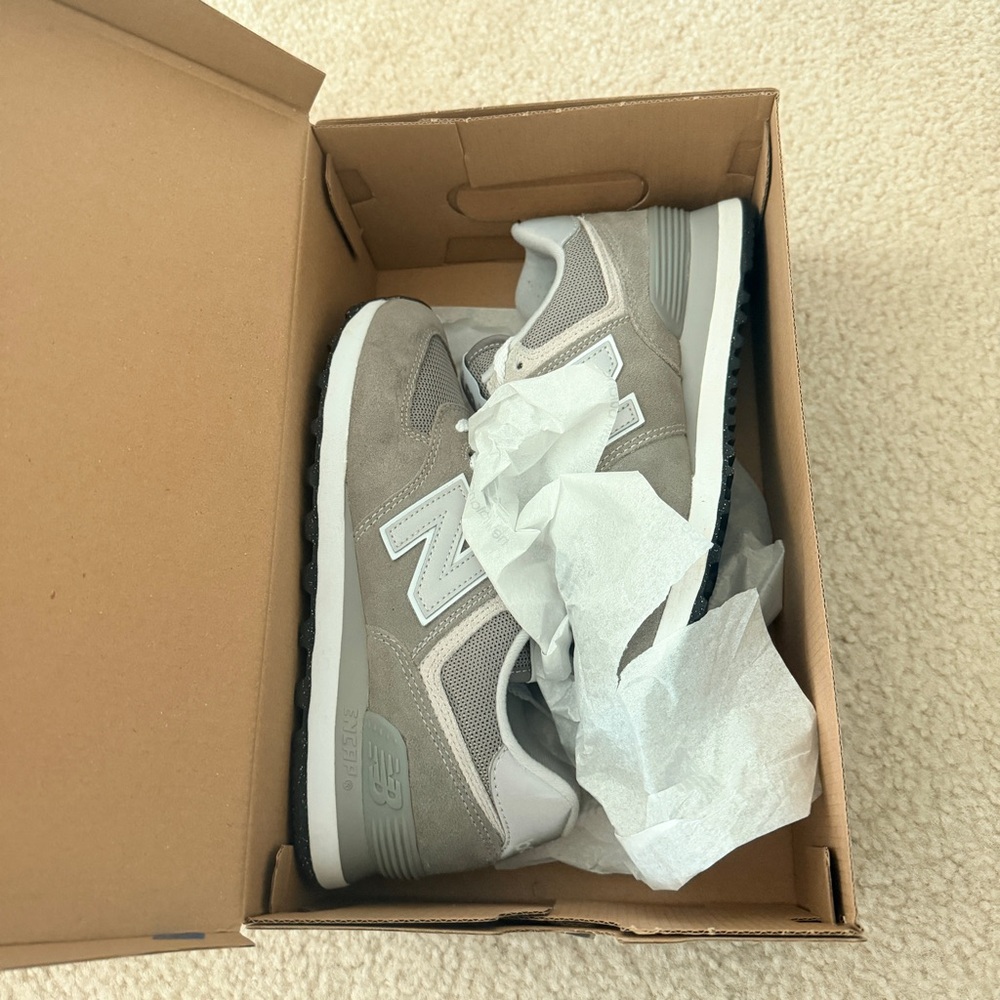 New with box new balance 574 women 6.5 eu 37.5